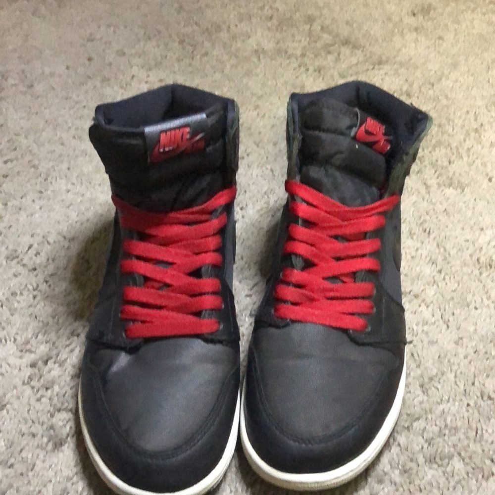 Air Jordan 1 Retro High OG Young Kids - Picture 8 of 16